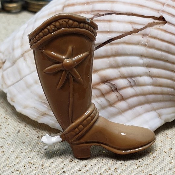 Vintage Enamel Coated Metal Boot Pin Brown Cowboy Spurs - Picture 1 of 5